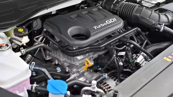 Hyundai Venue 2025 Full Features List Revealed: Design, Tech, Performance & Value